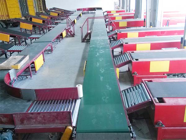 物流重慶皮帶輸送機.jpg 物流重慶皮帶輸送機.jpg