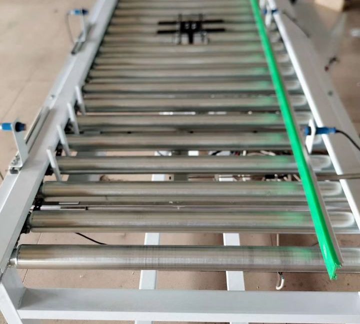 自動化滾筒流水線結構.jpg 自動化滾筒流水線結構.jpg