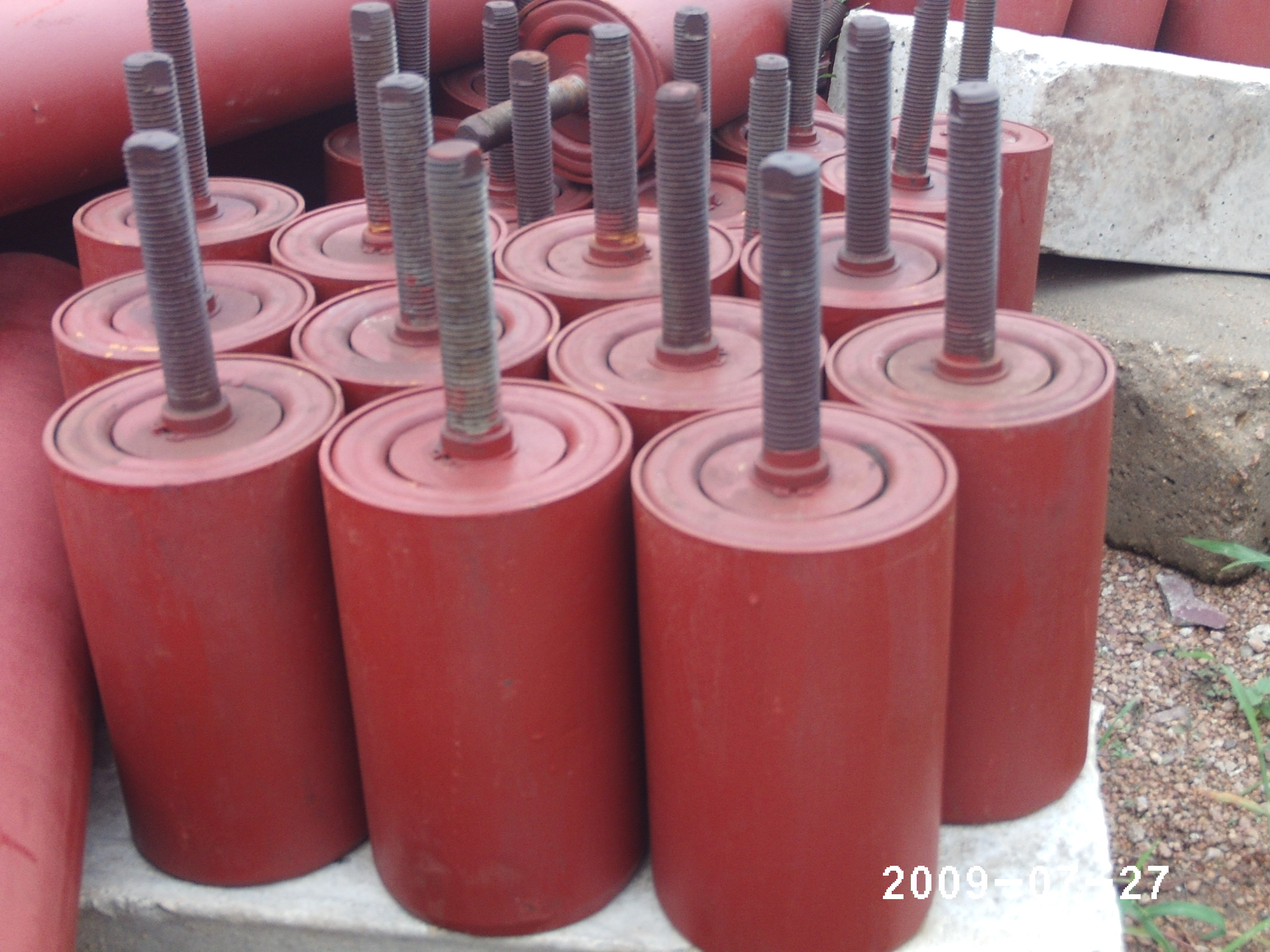 皮帶輸送機(jī)70.jpg 皮帶輸送機(jī)70.jpg